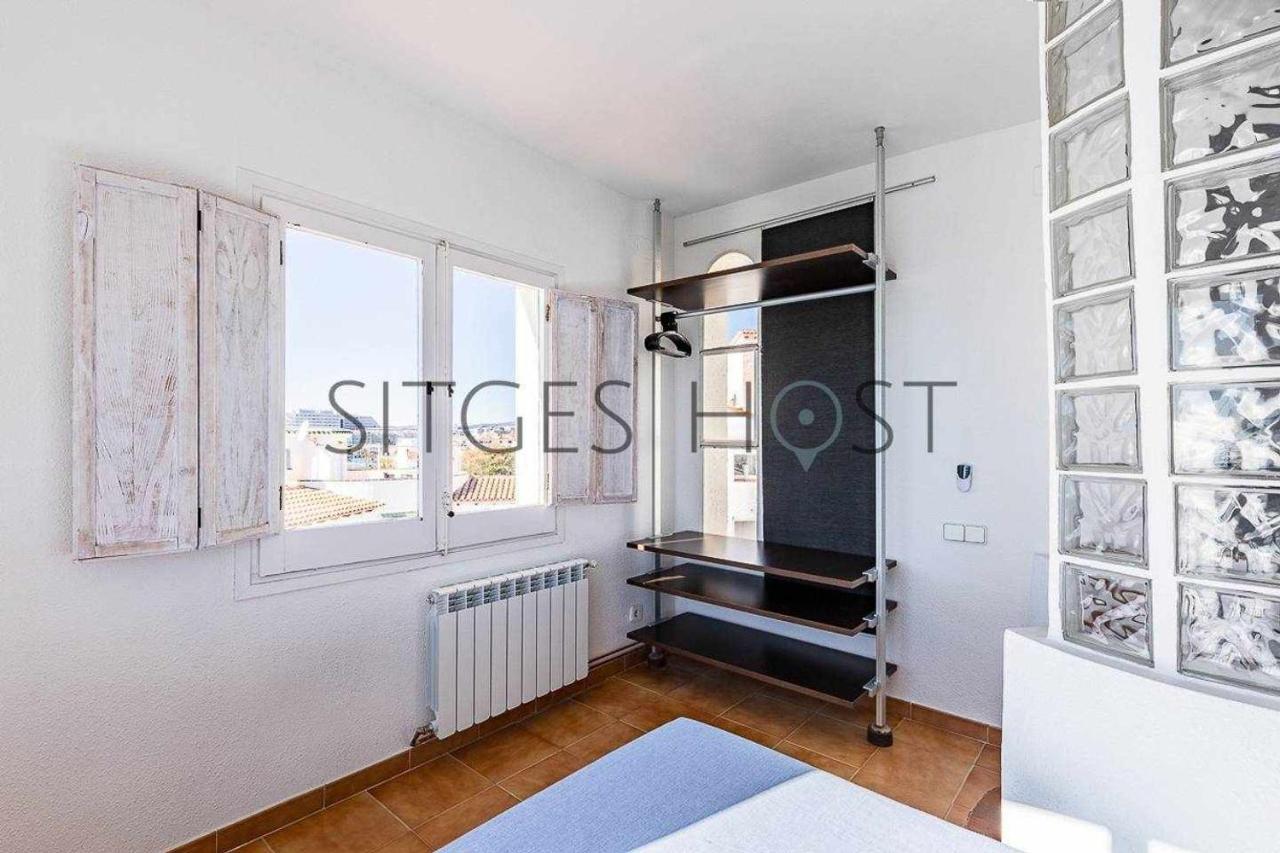 Ferienwohnung Alojate En Una Torre Sobre El Mar Sitges Exterior foto
